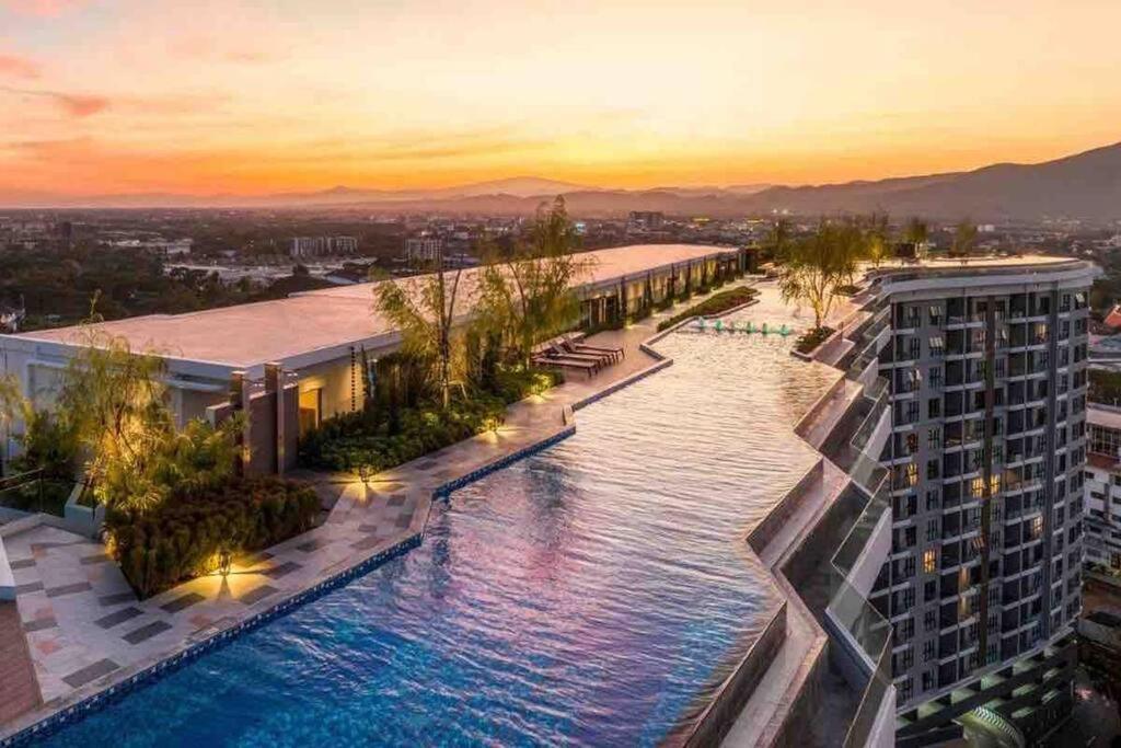 New & Cozy 2 Bedroom @ The Astra Sky River Chiang Mai Ngoại thất bức ảnh