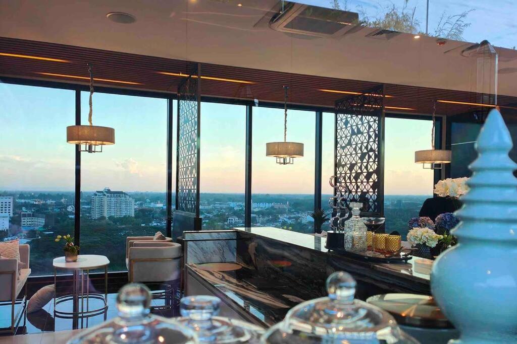 New & Cozy 2 Bedroom @ The Astra Sky River Chiang Mai Ngoại thất bức ảnh