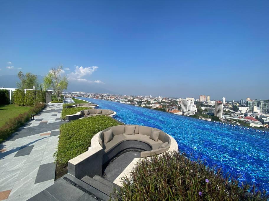 New & Cozy 2 Bedroom @ The Astra Sky River Chiang Mai Ngoại thất bức ảnh